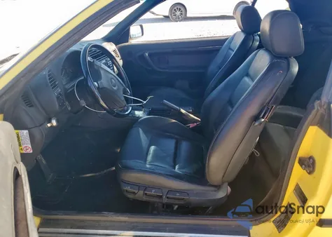 1997 BMW 318 Ic Automatic z USA, uszkodzony, nr VIN WBABH8322VEY11853